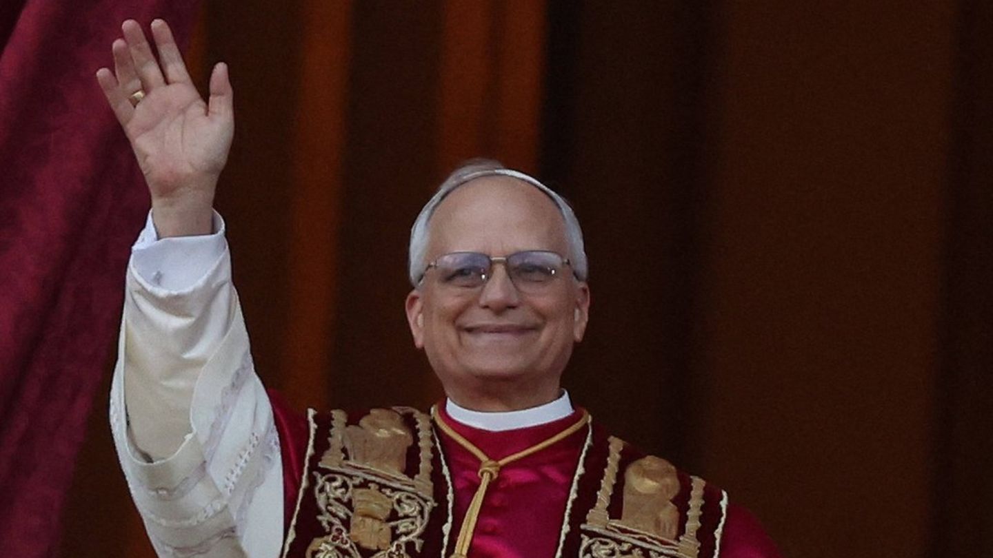 Robert-Francis-Prevost-ist-Papst-Leo-XIV-Er-wollte-schon-als-Kind-Priester-werden