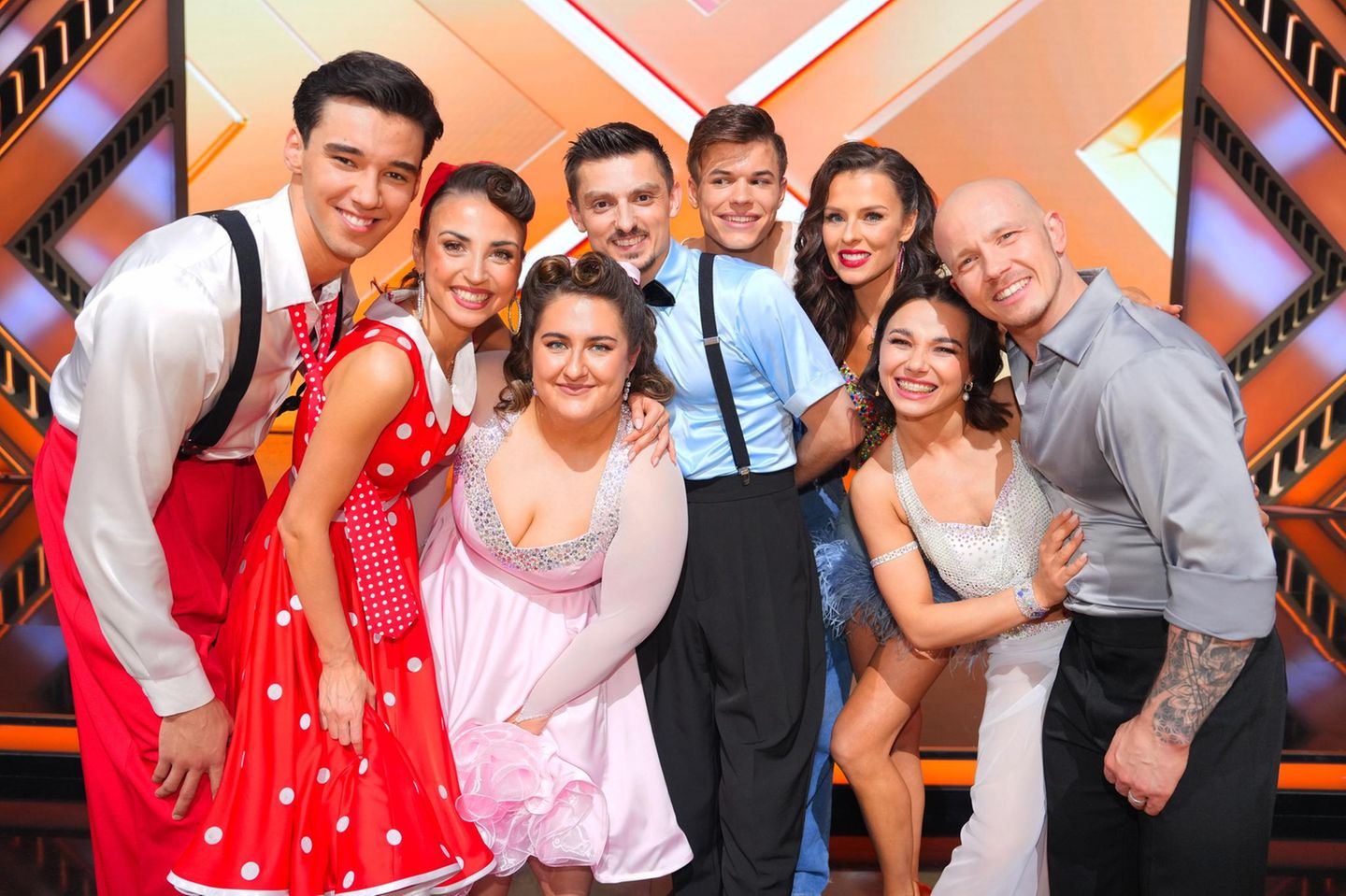 Diego Pooth, Ekaterina Leonova, SelfieSandra, Zsolt Sándor Cseke, Taliso Engel, Patricija Ionel, Anastasia Maruster und Fabian Hambüchen.
