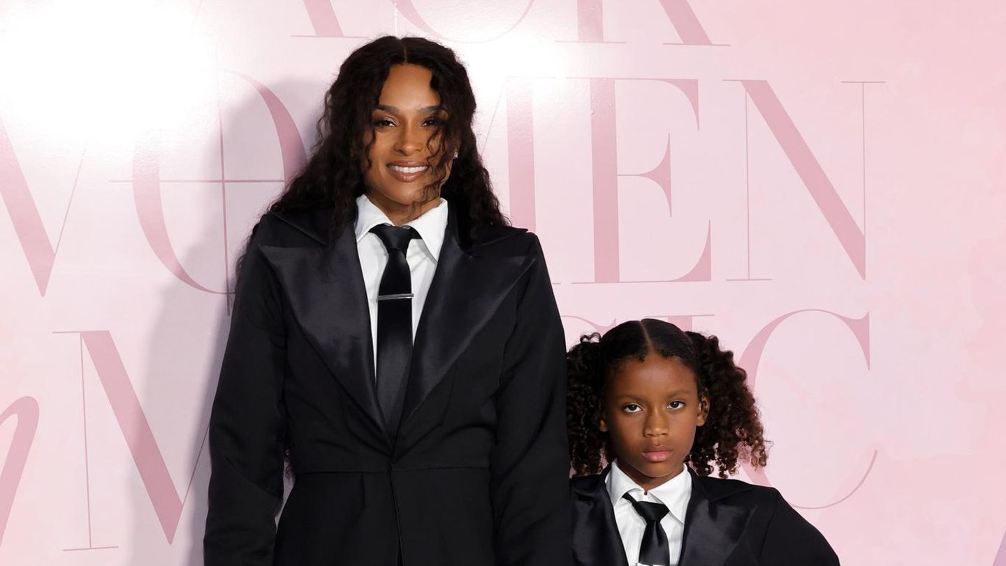 Partnerlook-Sie-hat-das-Superstar-Gen-von-Mama-Ciara-definitiv-geeerbt