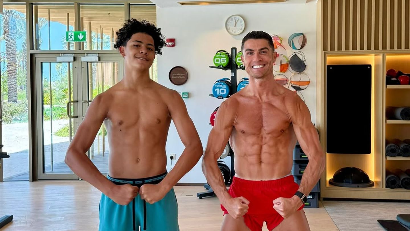 Fitness-Beeindruckende-Fotos-beweisen-Der-Apfel-f-llt-nicht-weit-vom-Stamm