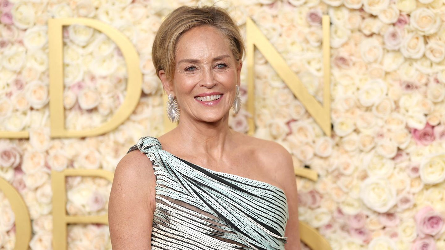 Sharon-Stone-Mit-fast-70-Jahren-zeigt-sie-sich-oben-ohne-in-der-Vogue