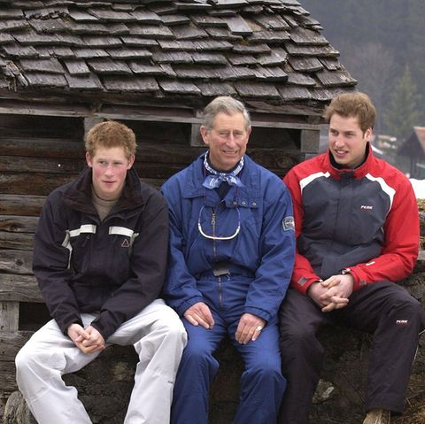 Ein Bild aus vergangenen Zeiten: Früher waren Prinz Harry, sein Vater König Charles und sein Bruder Prinz William (v.l.n.r.) b