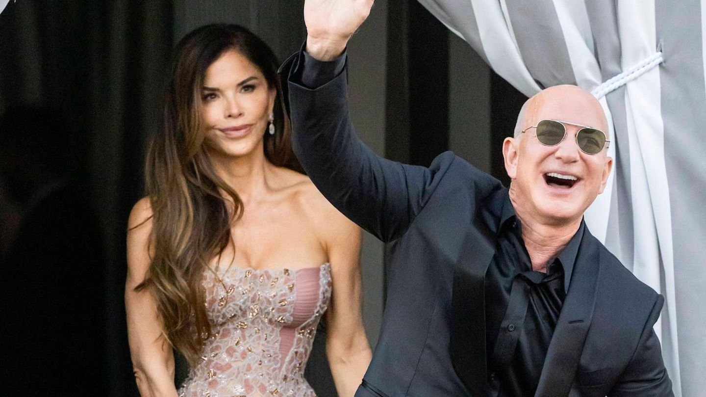 Jeff-Bezos-Lauren-S-nchez-Bezos-R-ckblick-auf-die-sch-nsten-Bilder-ihrer-Hochzeit-der-Superlative