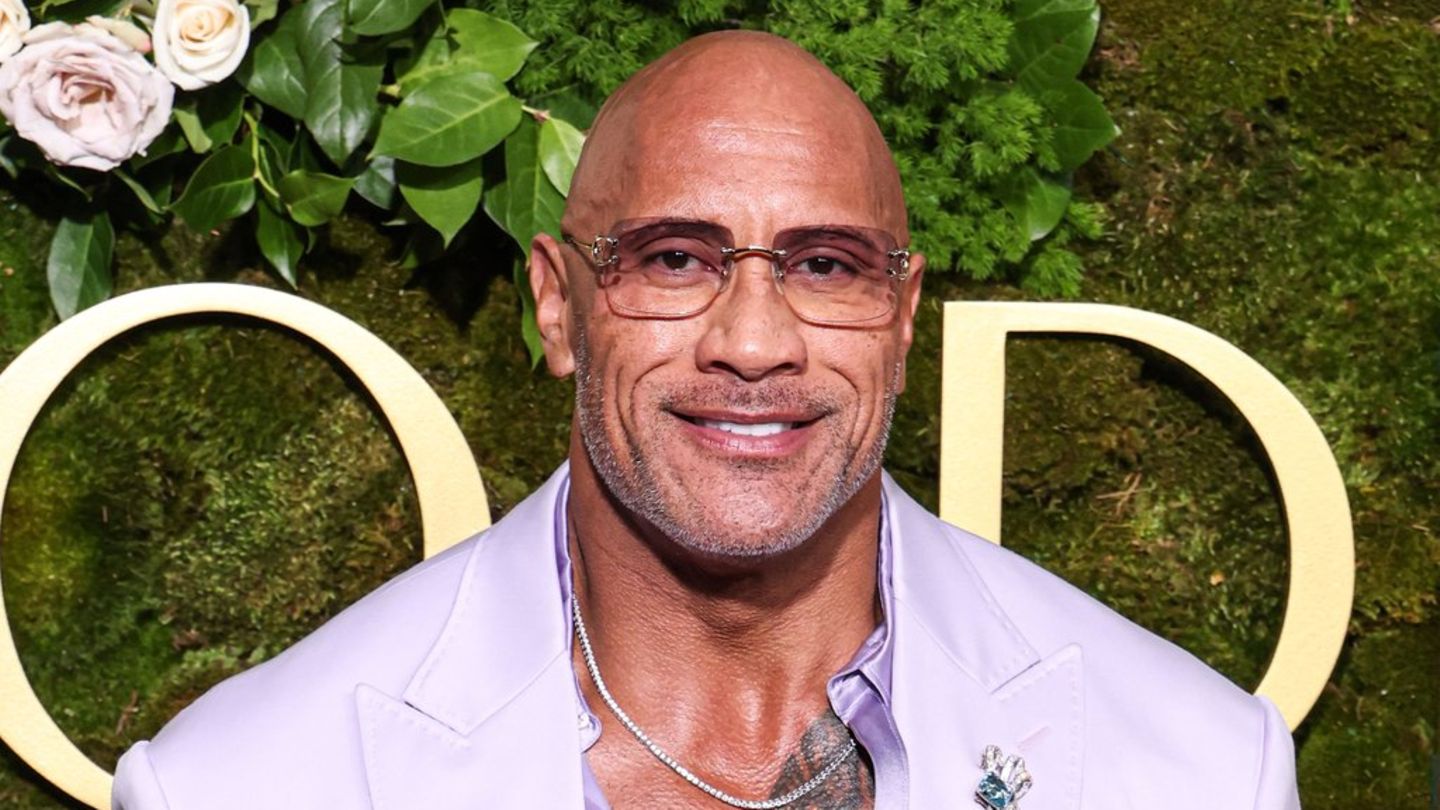 Dwayne-Johnson-Schmink-Session-mit-seinen-T-chtern