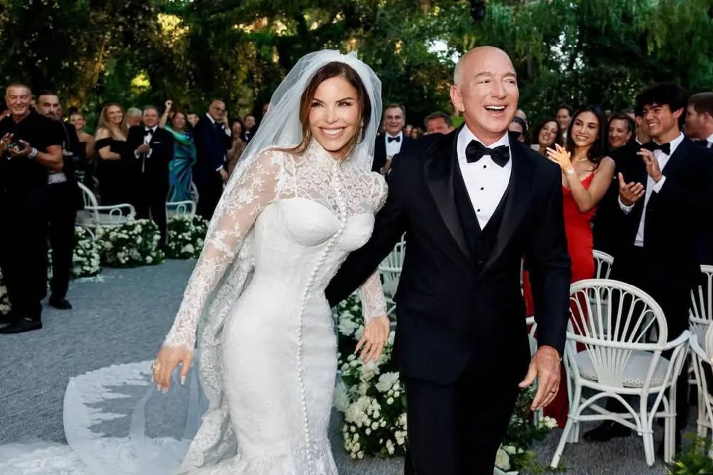 Jeff Bezos + Lauren Sánchez: Geheimnis gelüftet! DAS hat ihre Gäste ...