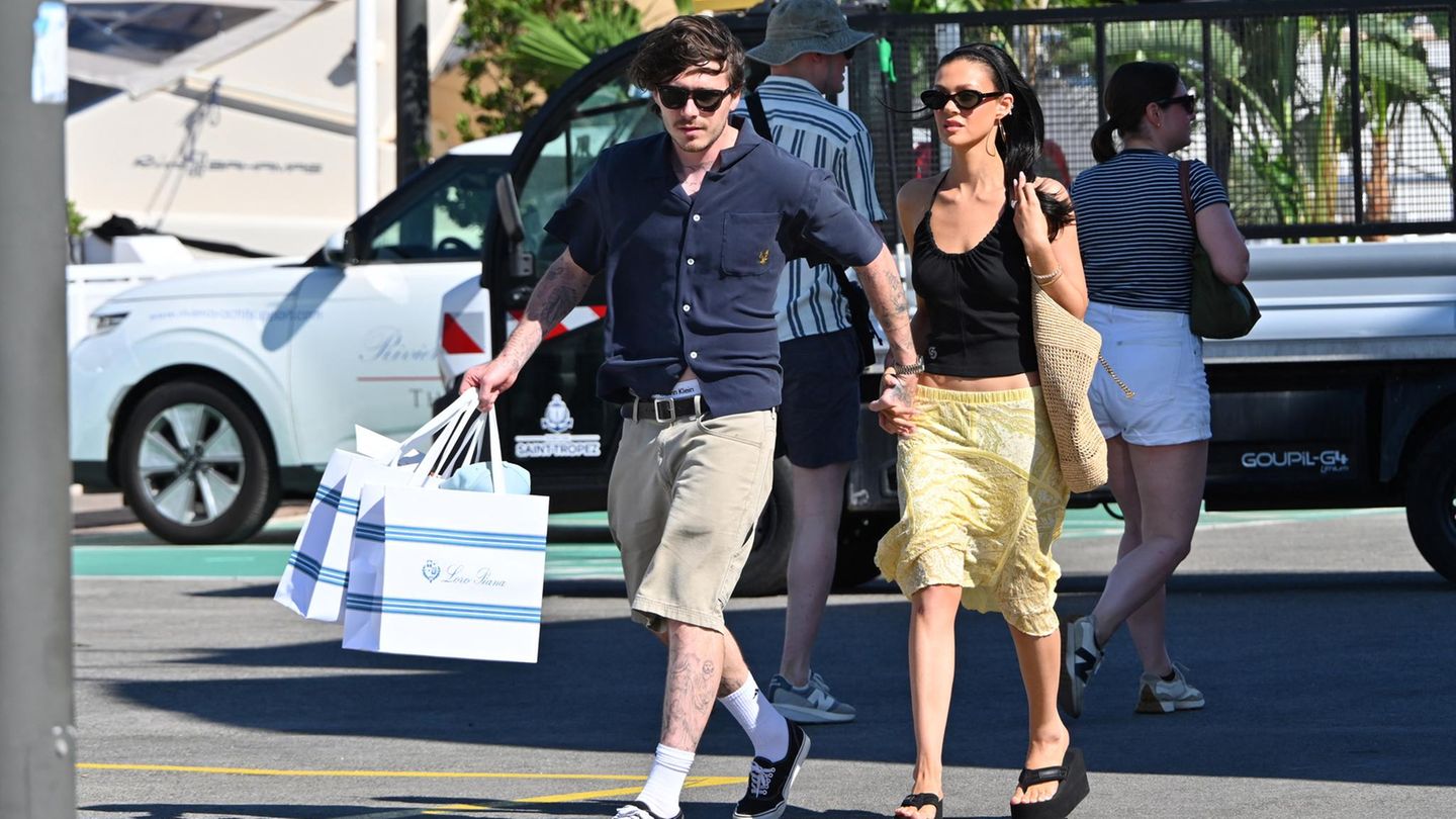 Shopping-Brooklyn-Beckham-und-seine-Nicola-zeigen-sich-als-Einheit