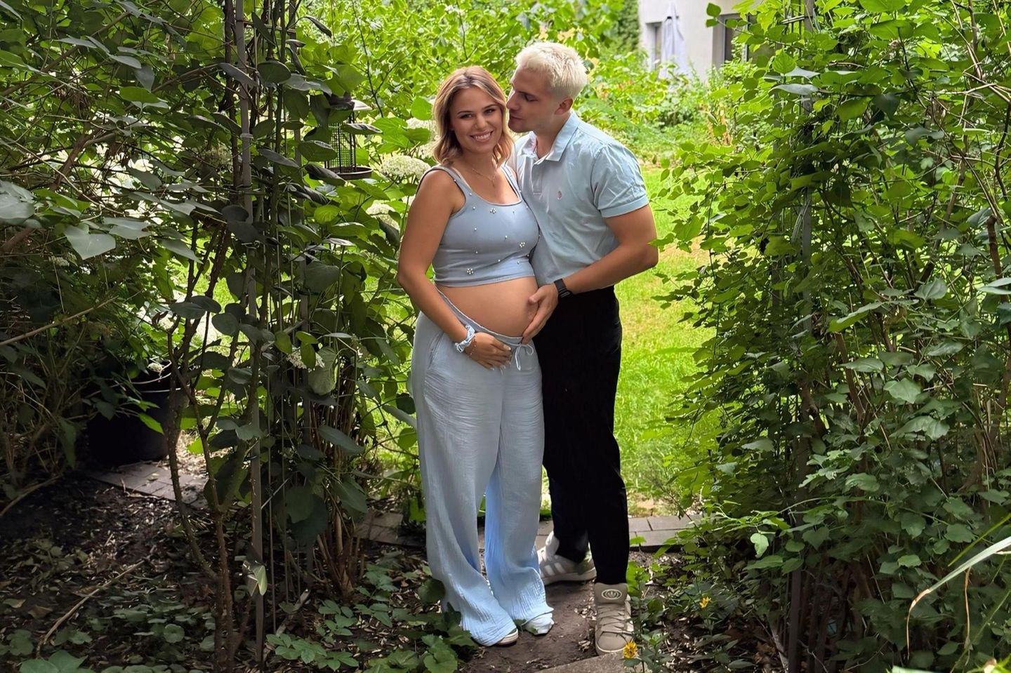 Lennart Borchert und seine Partnerin Louisa