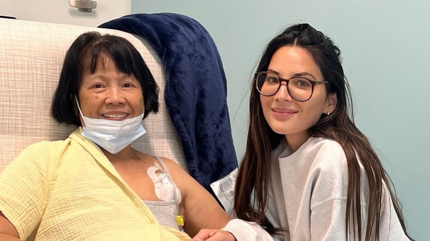 Olivia Munn mit schmerzlicher Nachricht: Auch ihre Mutter leidet an Brustkrebs – Ein Jahr nach ihrer eigenen Diagnose
