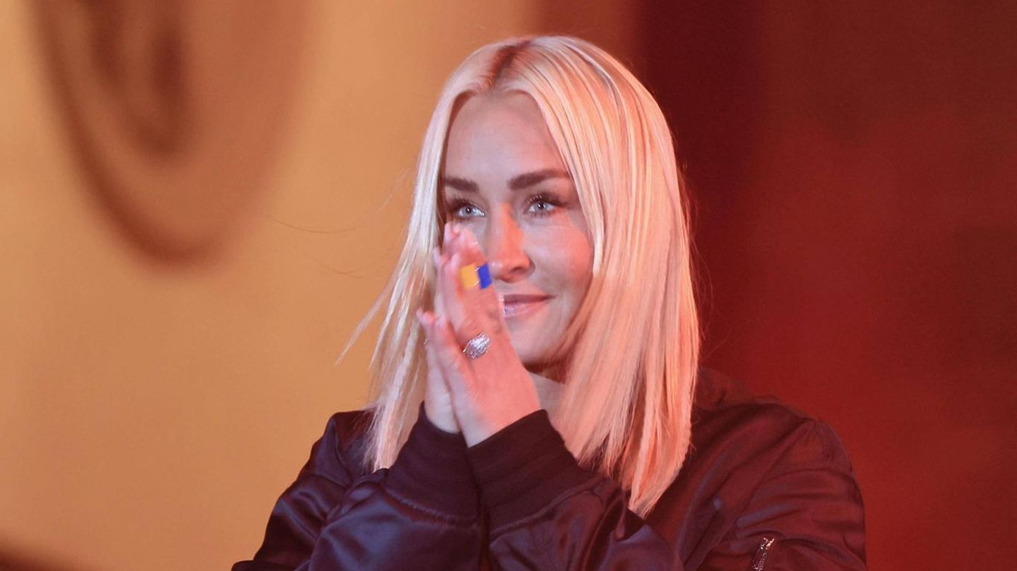 Sarah-Connor-Schon-9-S-ngerin-feiert-Sohn-Jax-mit-r-hrendem-Foto