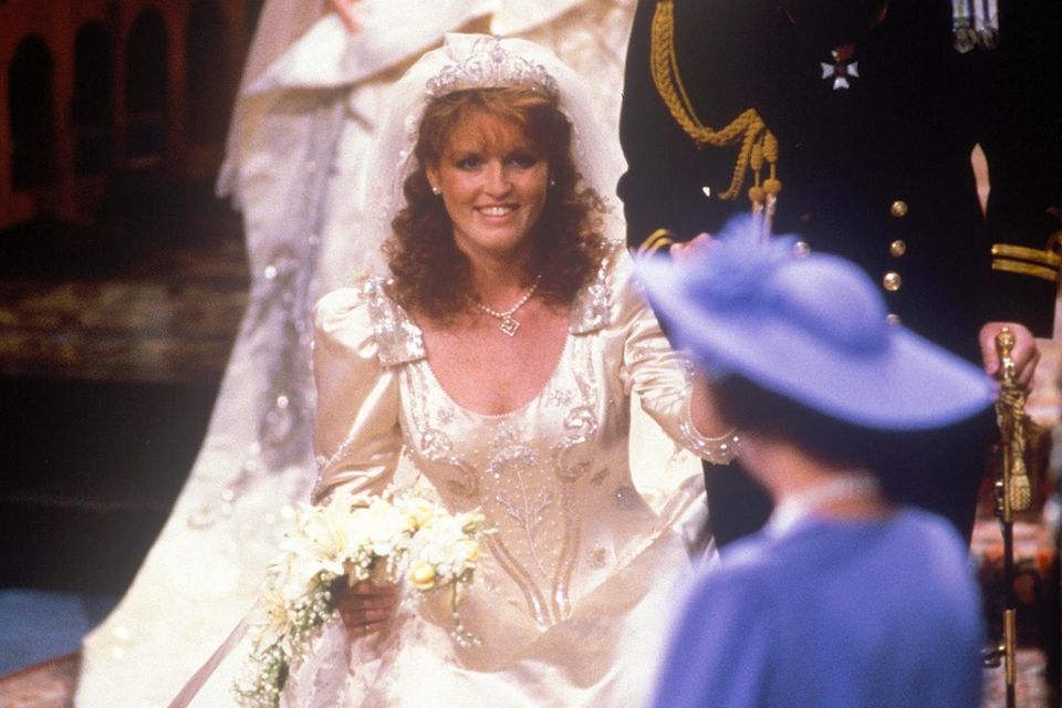 Sarah Ferguson heiratete heute vor fast 40 Jahren im ikonischen 80er ...