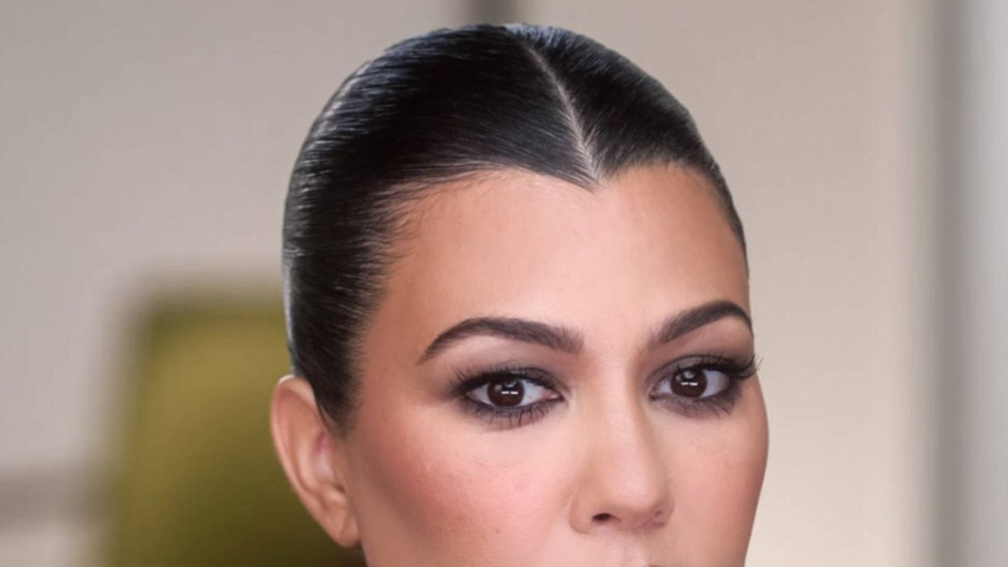 Ihr-Sohn-tr-gt-keine-Schwimmweste-Kourtney-Kardashian-u-ert-sich-zu-Kritik