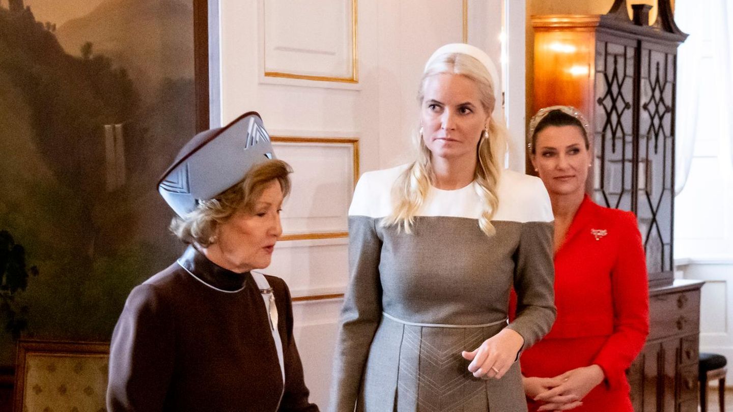 K-nigin-Sonja-K-nigin-Sonja-kehrt-an-bedeutungsschwangeren-Ort-zur-ck