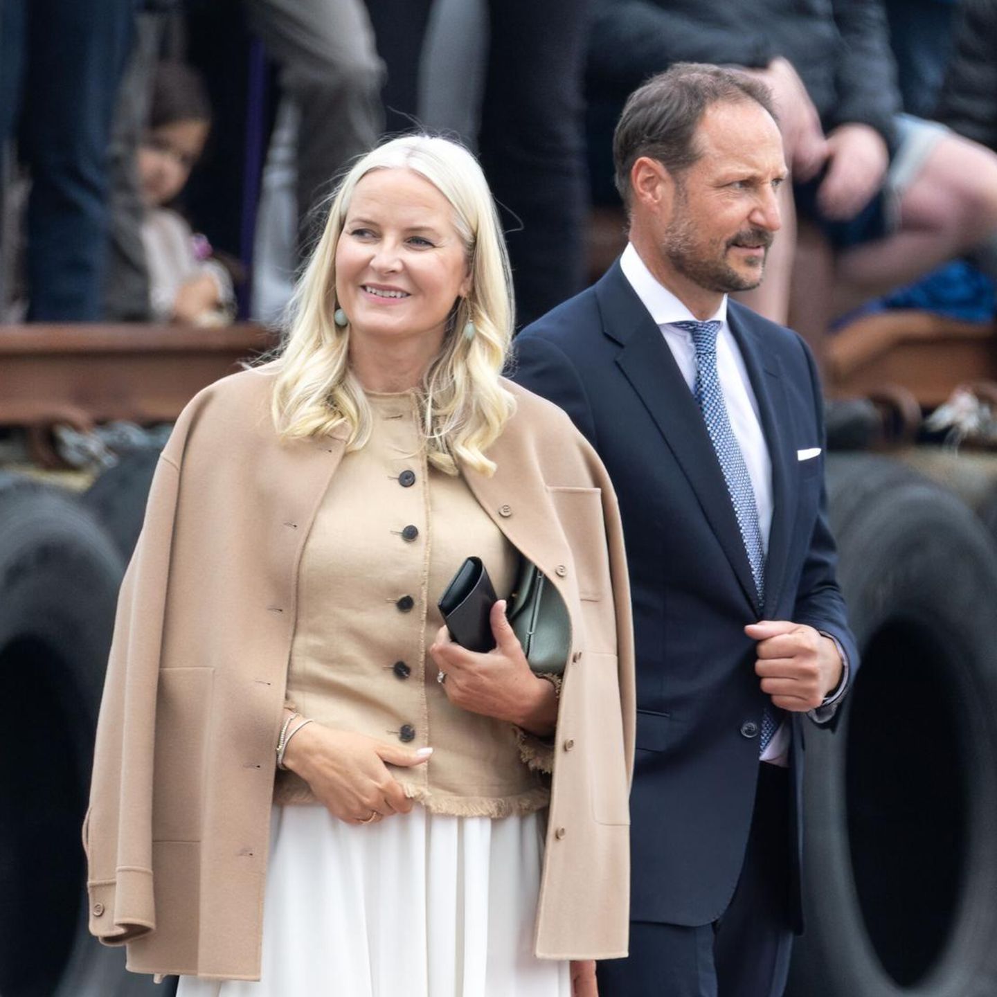 Prinzessin Mette-Marit feierte 52. Geburtstag – und Haakon kam zu spät |  GALA.de