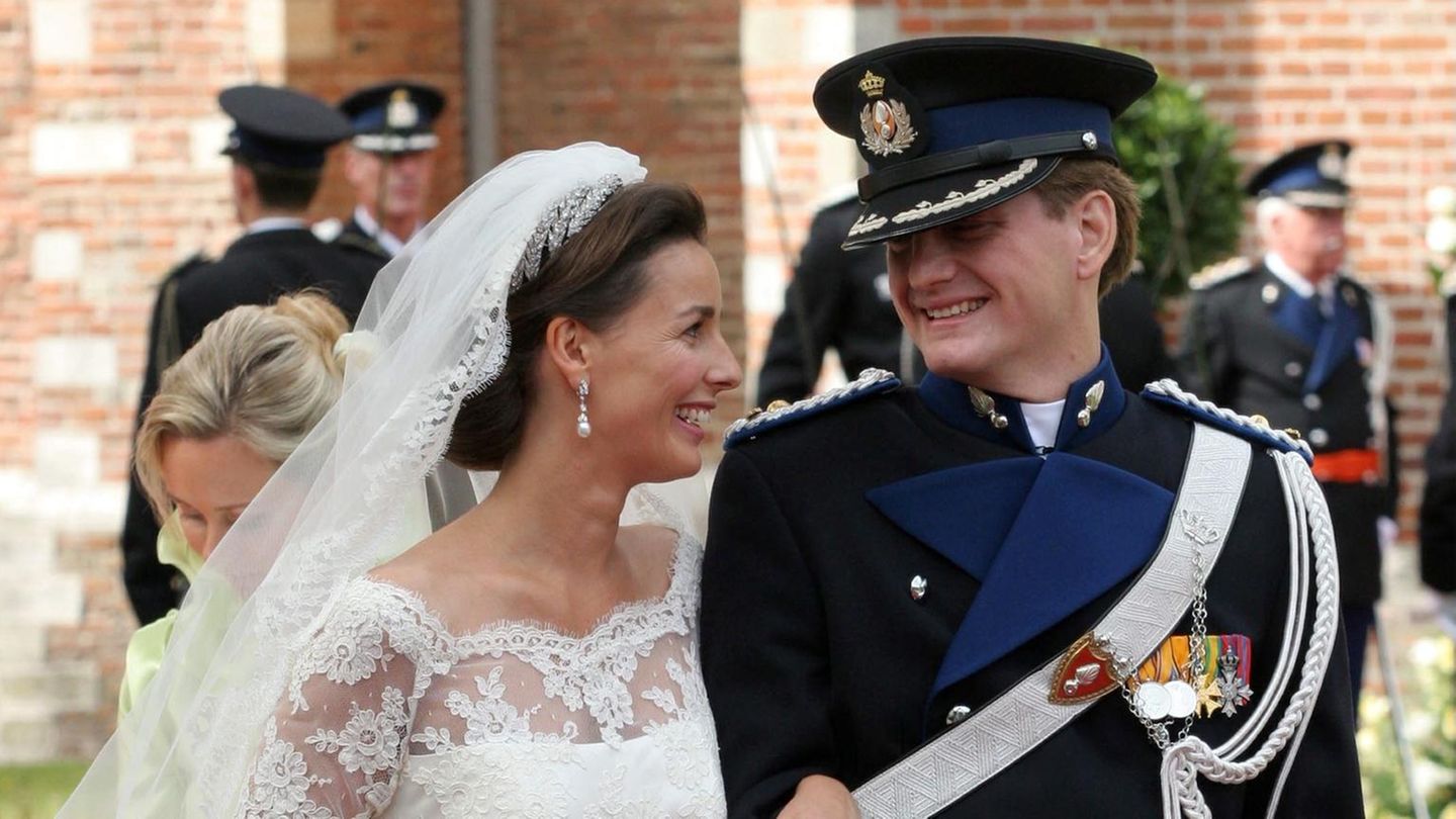 Brautmode-In-diesem-Brautkleid-verzauberte-sie-vor-20-Jahren-nicht-nur-ihren-Prinzen