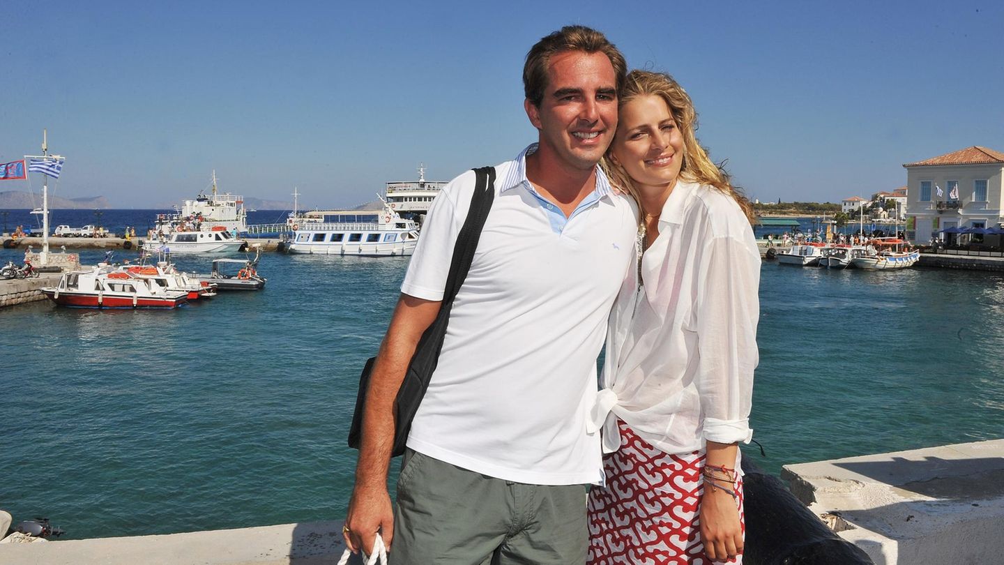 Catherine-Amalia-Letizia-Co-So-sehr-hat-sie-sich-seit-ihrer-Hochzeit-mit-Prinz-Nikolaos-ver-ndert