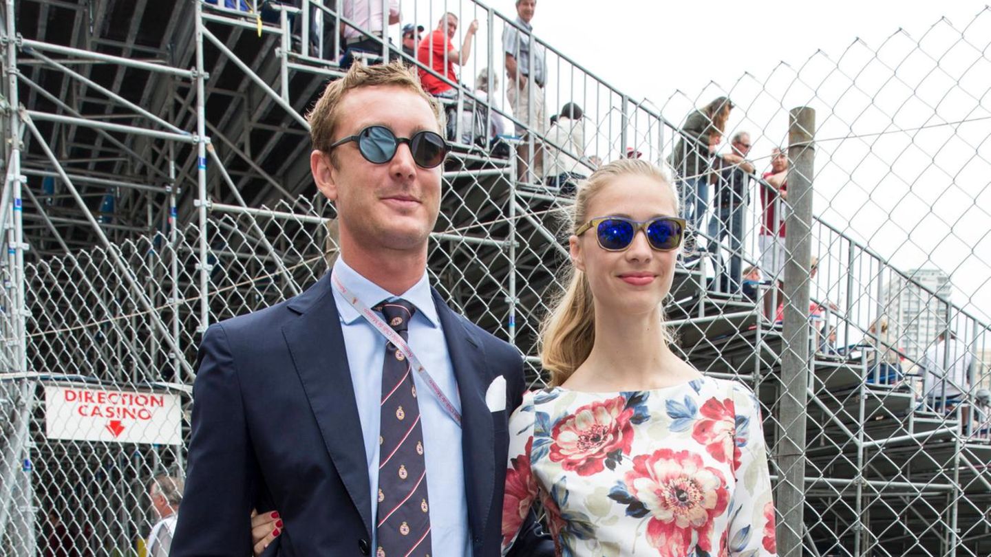 Retro-Fashion-Mit-Beatrice-an-seiner-Seite-stimmt-der-Style-immer