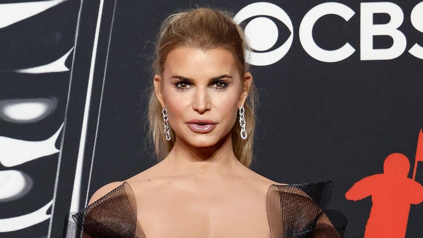 Stars-im-Beautywandel-Bei-den-MTV-VMAs-sieht-sie-ihrem-fr-heren-Ich-nicht-mehr-hnlich
