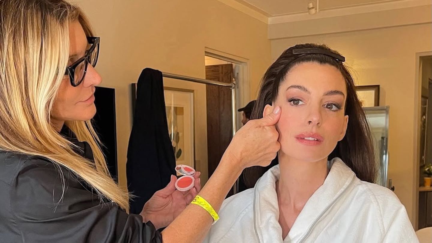 Sensible-Haut-Dann-sollten-Sie-diese-5-Tricks-der-Star-Make-up-Artists-kennen