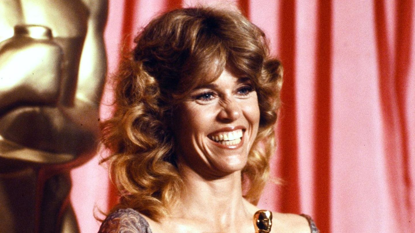 Jane Fonda: Das Leben der Hollywoodikone und Aktivistin in Bildern