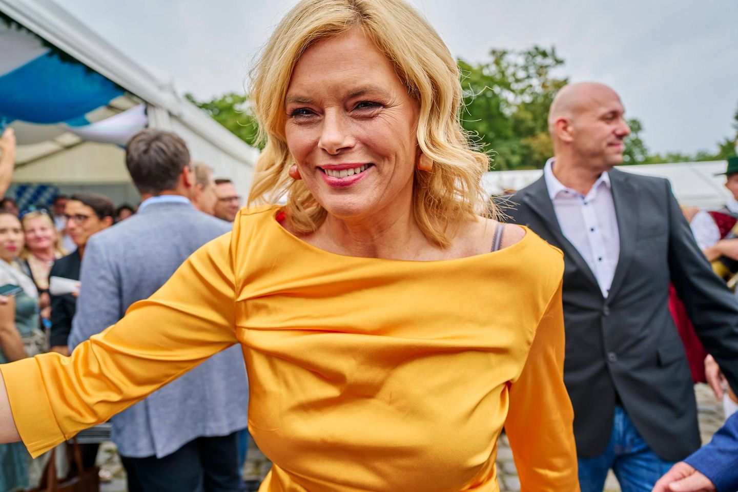 Julia Klöckner: Fotobeweis! Verschmuster Auftritt mit Jörg Pilawa | GALA.de