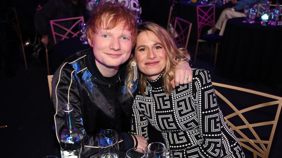 Ed Sheeran und Cherry Seaborn bei den BRIT Awards im Februar 2022. 