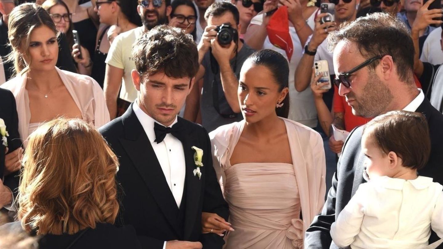 Charles-Leclerc-Nicht-die-Braut-Bei-dieser-Hochzeit-wollen-alle-ein-Foto-von-Charles-Leclerc