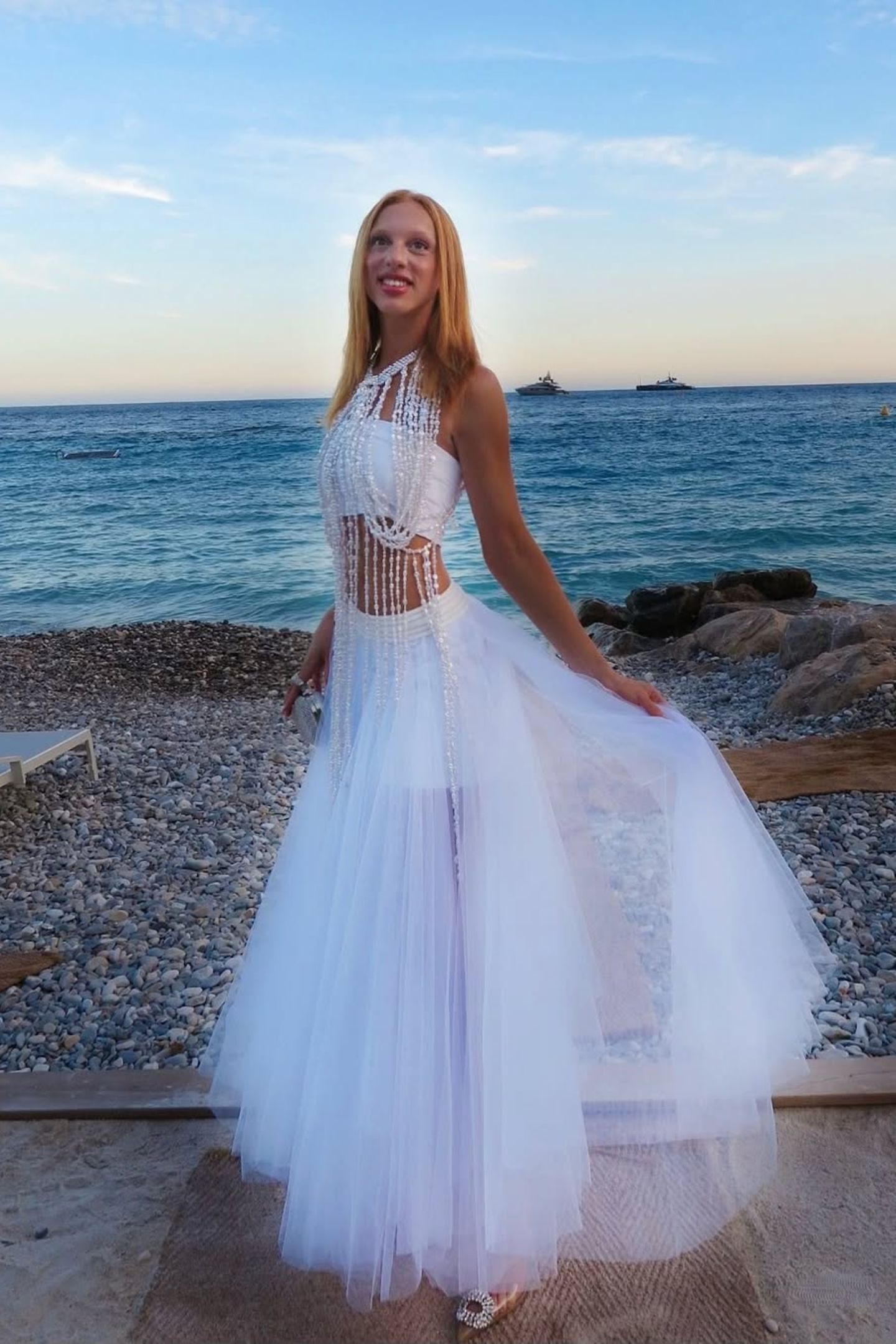 Moskvada bir soatda jinsiy aloqada bolgan qizlar