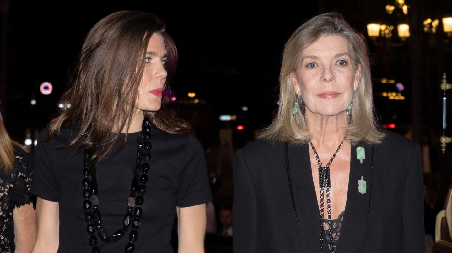 Charlotte Casiraghi Auftritt Mit Mutter Caroline Zeigt Ihr charlotte-casiraghi-auftritt-mit-mutter-caroline-zeigt-ihr