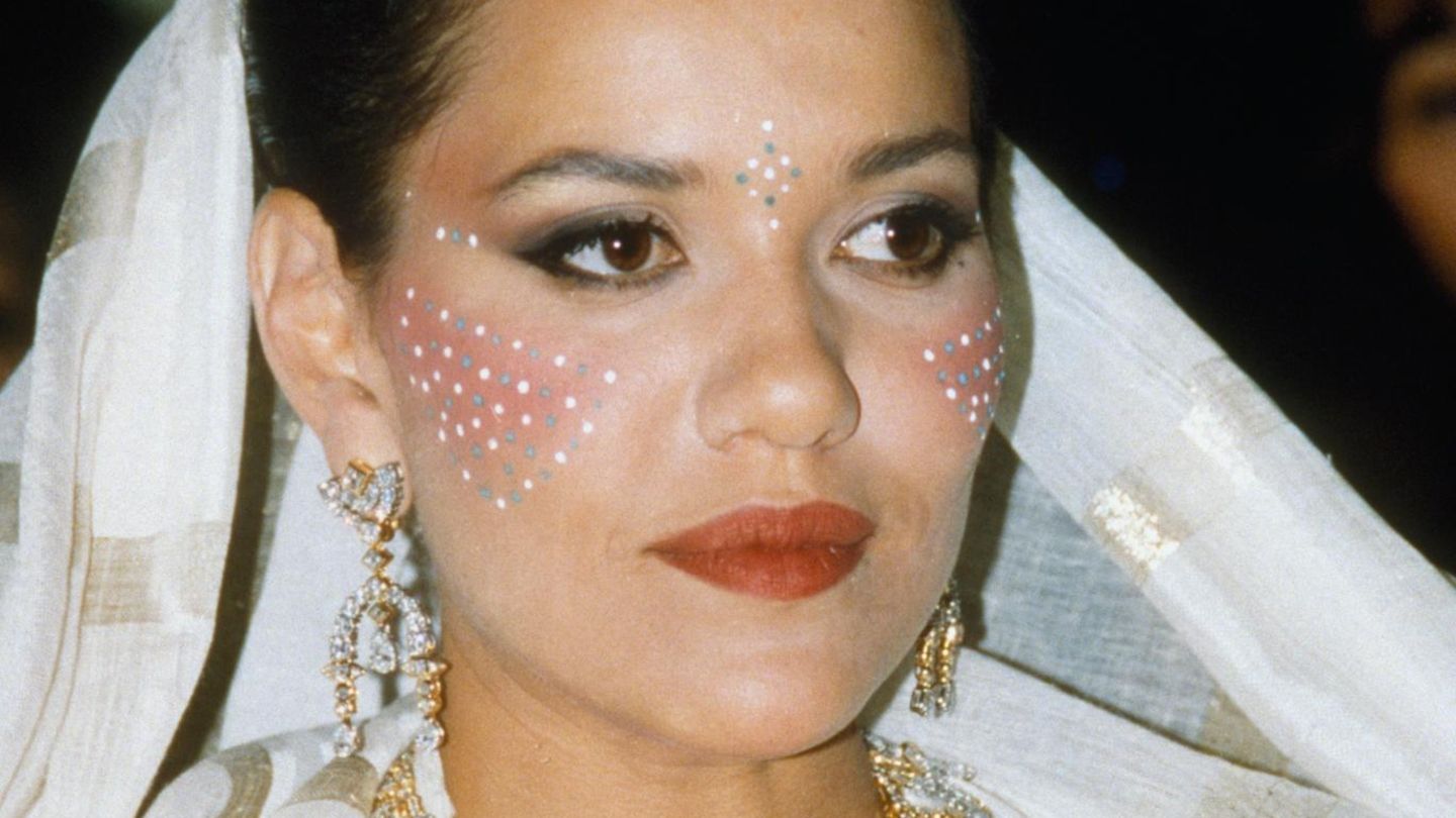 juwelen-aus-1001-nacht-die-beeindruckenden-schmuckst-cke-der-royals-aus-dem-orient