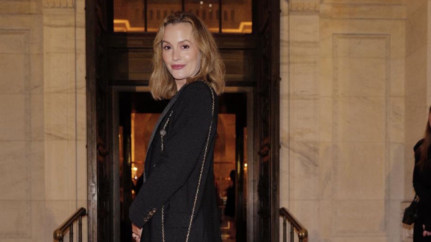 Accessoires-mit-Glam-Faktor-Die-Tasche-verr-t-Das-ist-Leighton-Meesters-liebster-Netflix-Hit