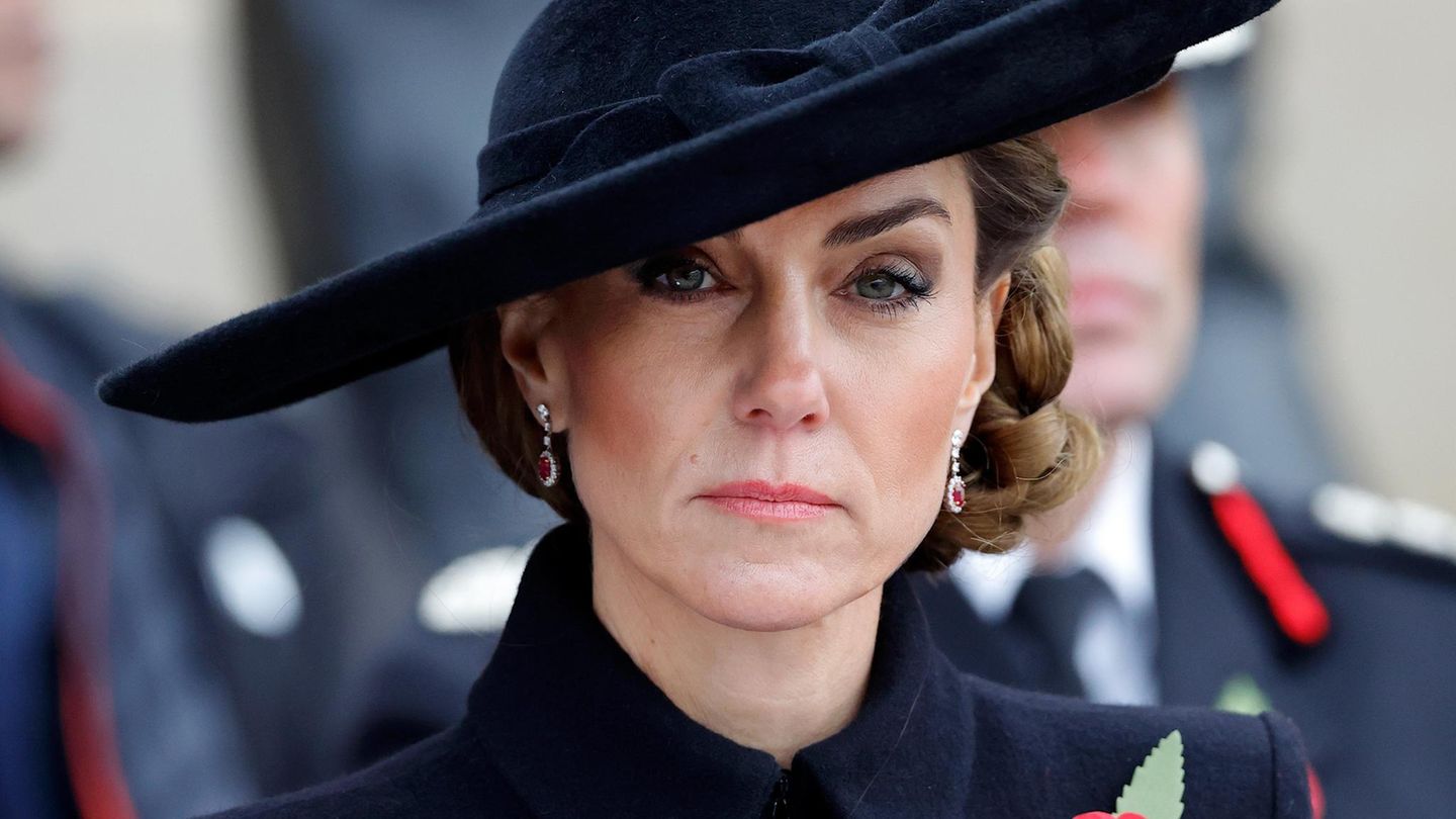 royale-juwelen-mit-geschichte-diese-bedeutung-steckt-hinter-ihren-wertvollen-rubin-ohrringen