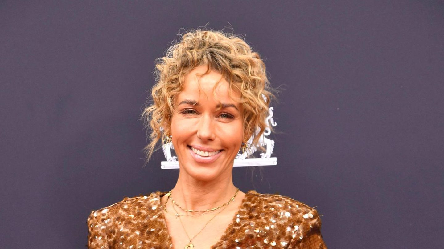 Annemarie-Carpendale-Alles-straffer-und-fettloser-So-steht-sie-wirklich-zu-Beauty-Eingriffen