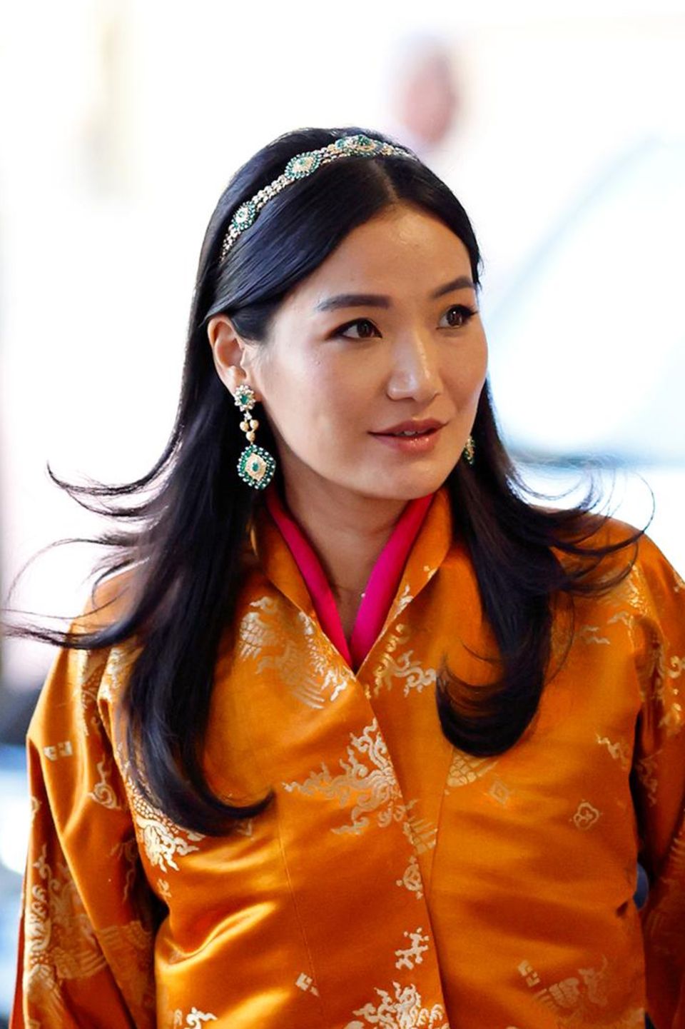 Juwelen aus 1001 Nacht: Das Diadem der am längsten amtierenden Königin ...