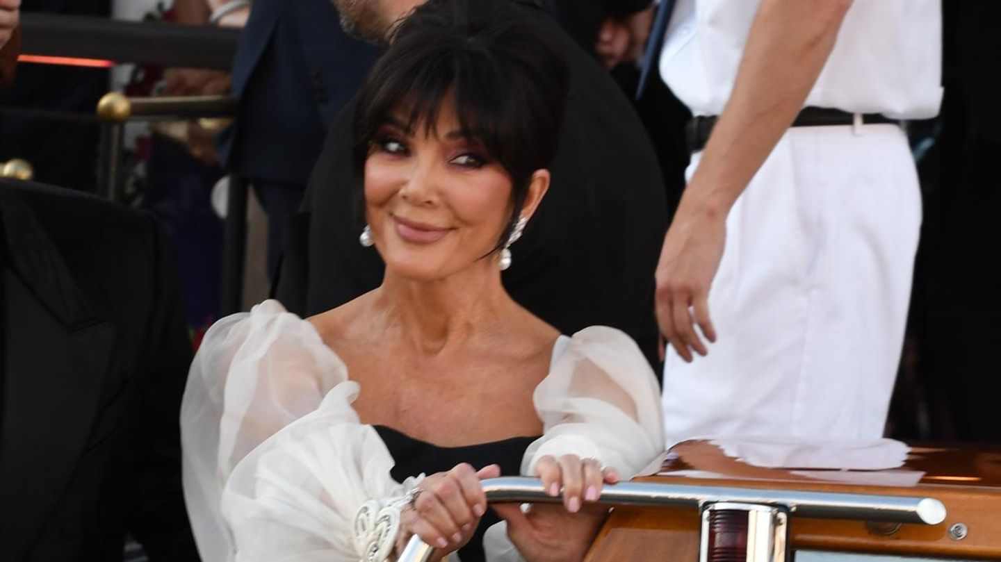 Kris-Jenner-Zutat-in-Kris-Jenners-Thanksgiving-Souffl-berrascht