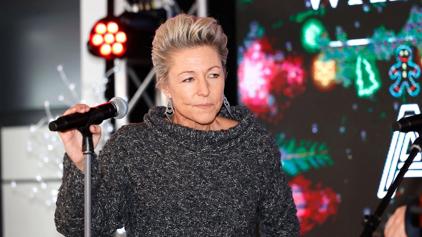 Alexandra Hofmann: Schlagersängerin spricht über den Tod ihres Vaters | GALA.de