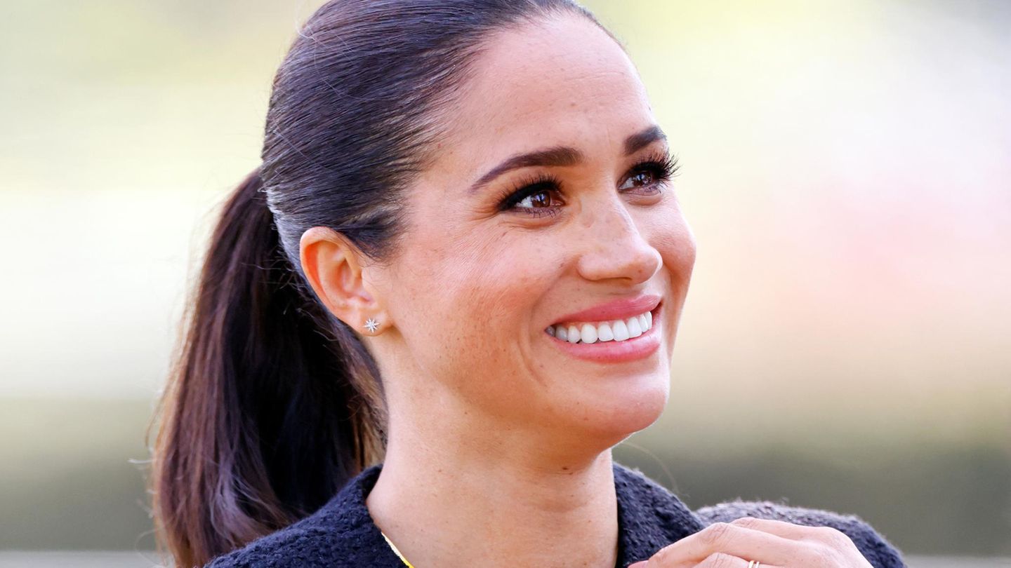 herzogin-meghan-darum-lie-herzogin-meghan-ihren-verlobungsring-schon-dreimal-ab-ndern