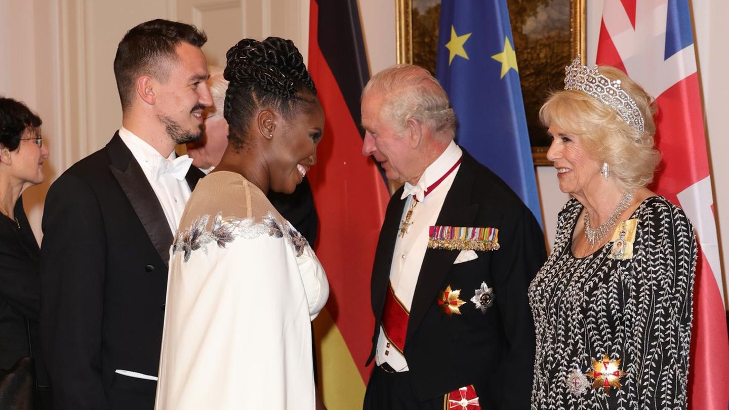 K-nig-Charles-K-nig-Charles-l-dt-Motsi-Mabuse-zum-Staatsbankett-auf-Windsor-ein