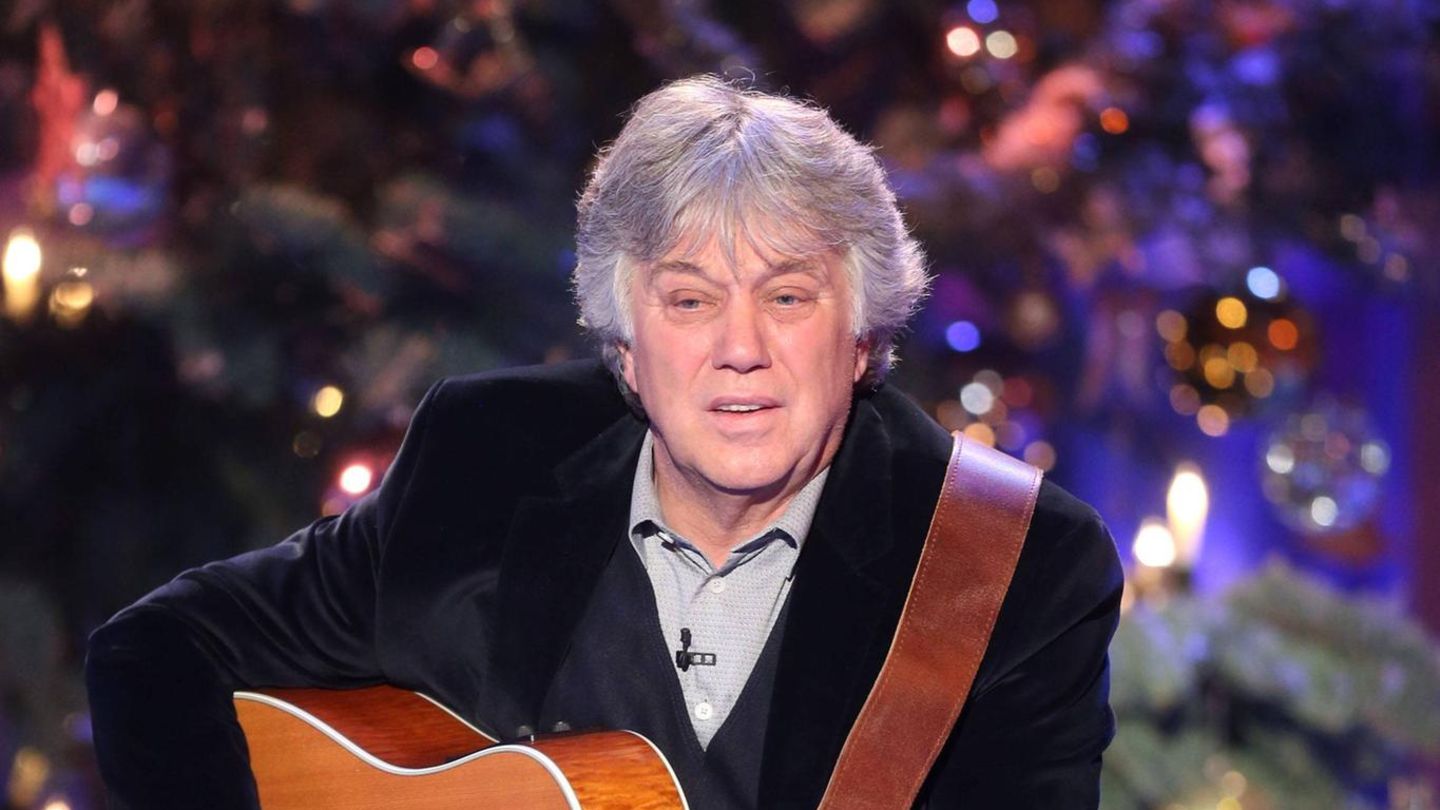 -Adventsfest-der-100-000-Lichter-In-ARD-Show-k-mpft-Rolf-Zuckowski-pl-tzlich-mit-den-Tr-nen