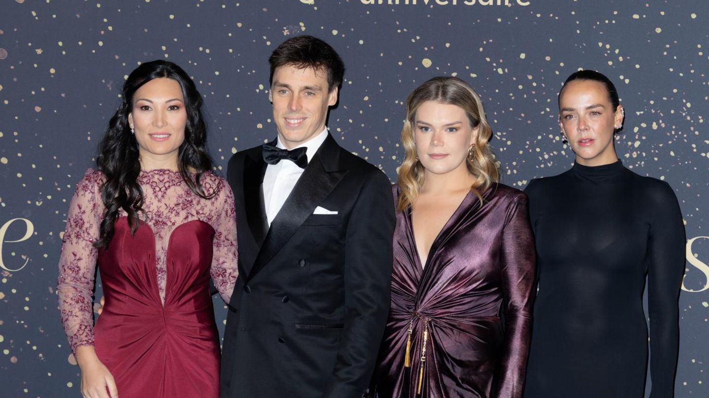 Royale-Looks-Bei-Gala-des-Etoil-s-werden-die-Monegassen-selbst-zum-Vier-Sterne-Men-
