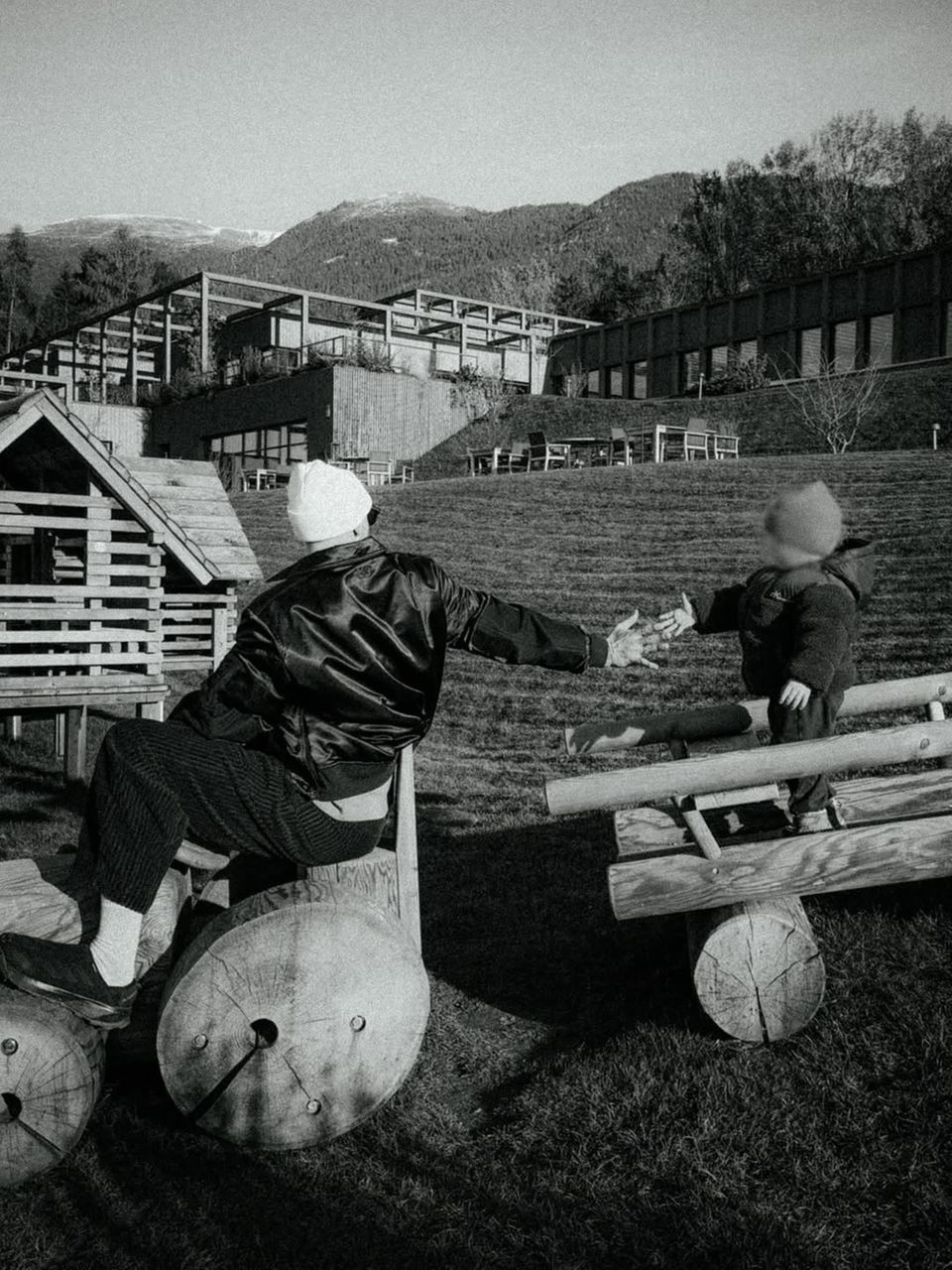 Catherine Zeta-Jones: Erschöpft, aber glücklich – Thanksgiving-Marathon in der Küche!