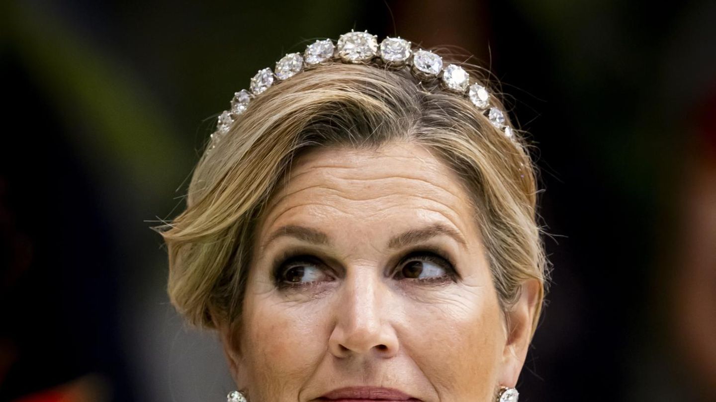 Royaler-Schmuck-Darum-kommt-Fans-K-nigin-M-ximas-Schmuck-so-bekannt-vor