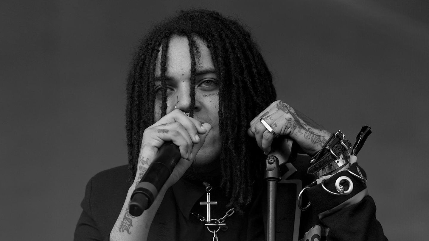 Travis Barker trauert: Rapper Poorstacy stirbt mit nur 26 Jahren | GALA.de