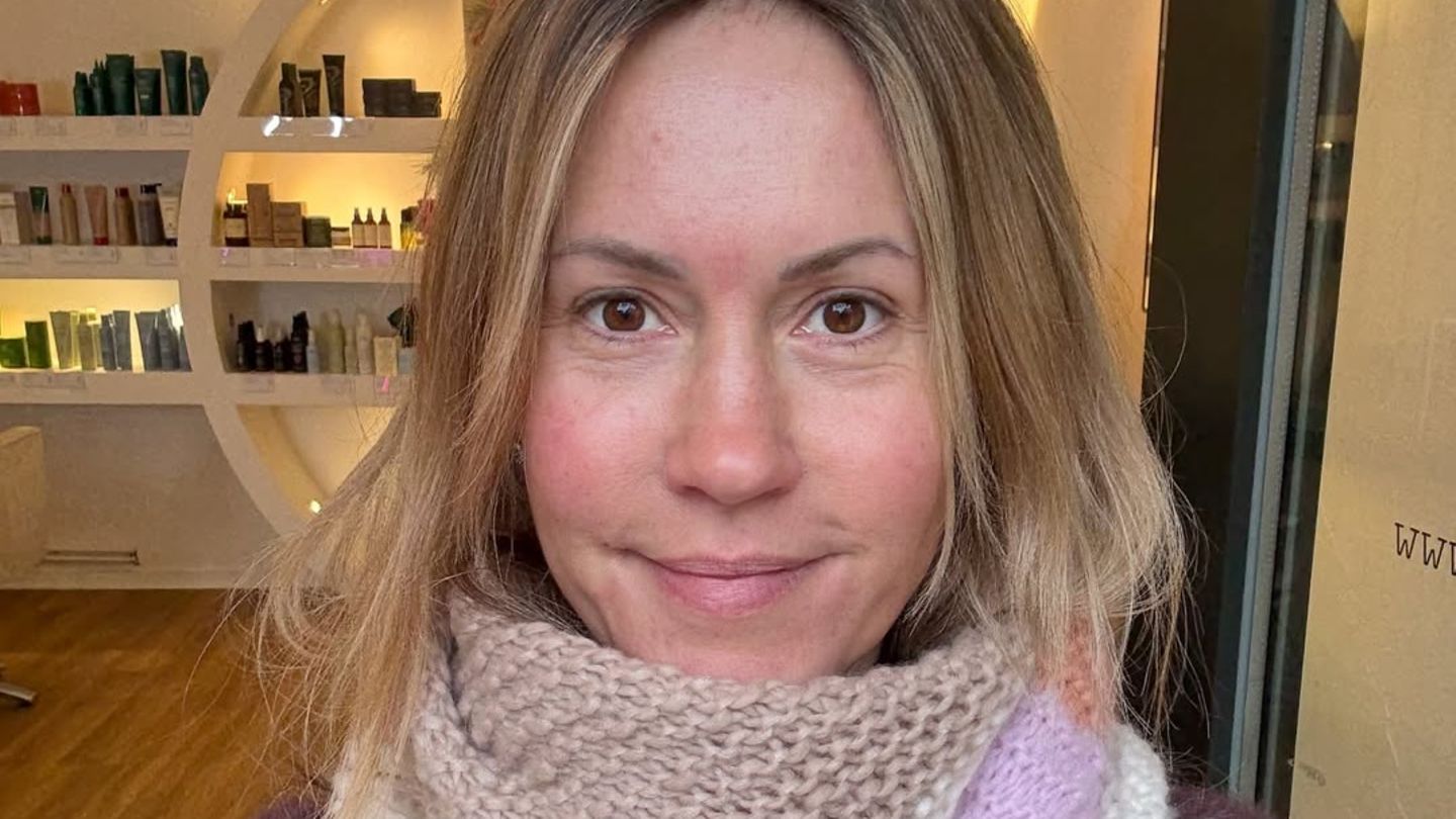 Vorher-Nachher-Fotos-Bye-bye-warmes-Blond-Diese-neue-Frisur-hat-es-in-sich-