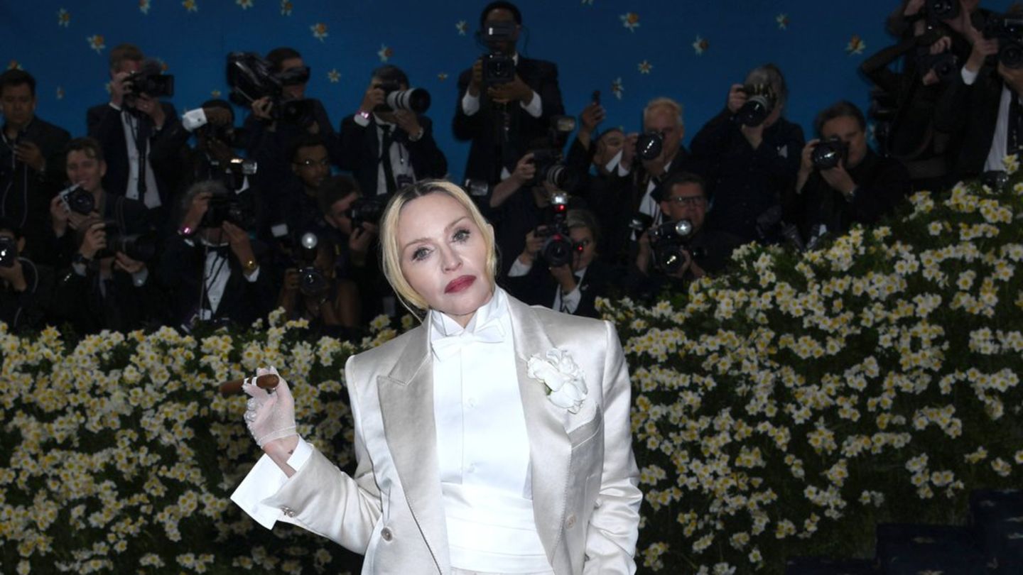 Keine-Unterst-tzung-f-r-Welt-Aids-Tag-Madonna-greift-Donald-Trump-an