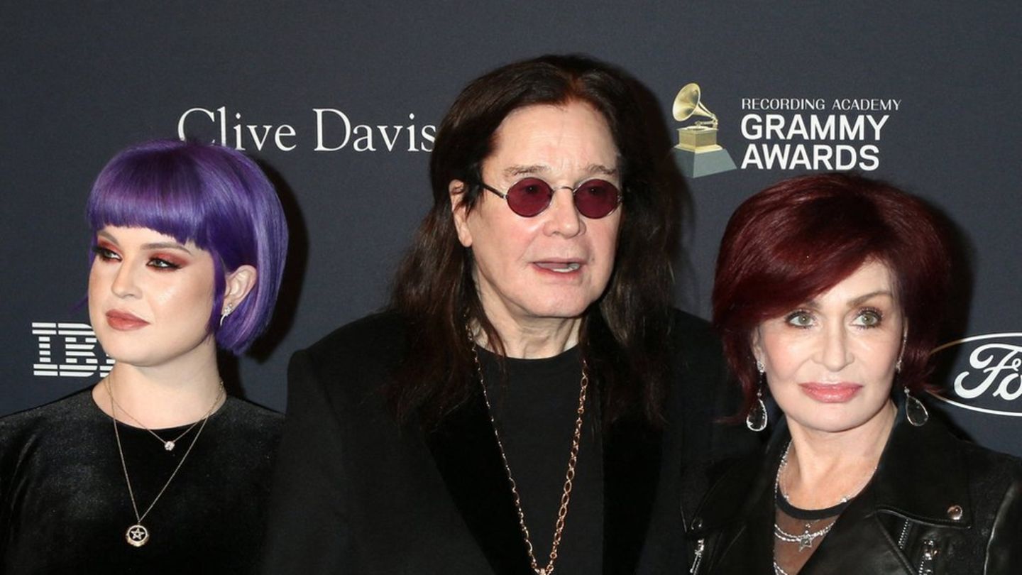 Ozzy-Osbourne-w-re-77-geworden-Sharon-und-Kelly-denken-an-ihn