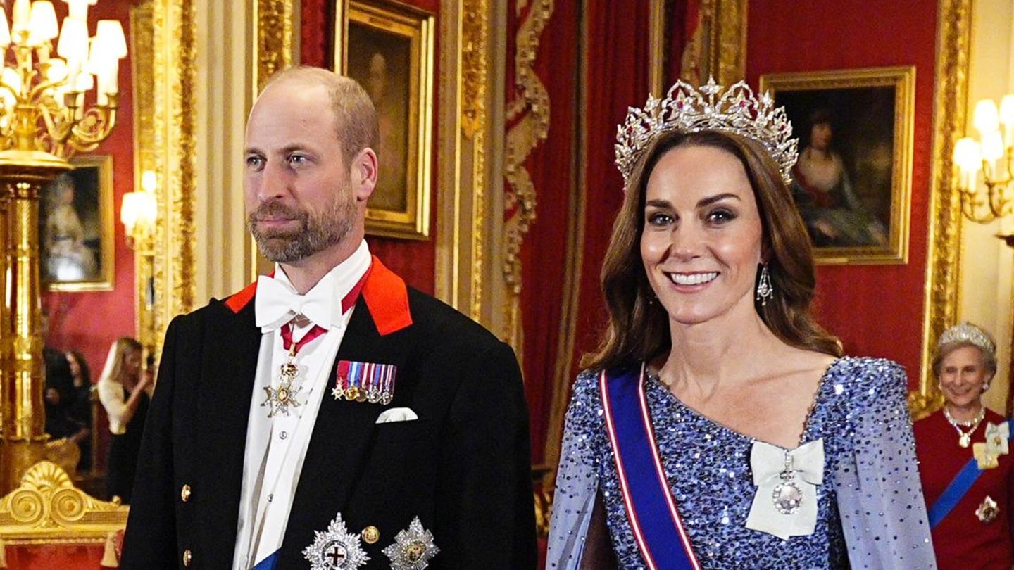 Elke-B-denbender-Sie-h-lt-sich-modisch-zur-ck-damit-Kate-mit-seltenem-Diadem-scheinen-kann