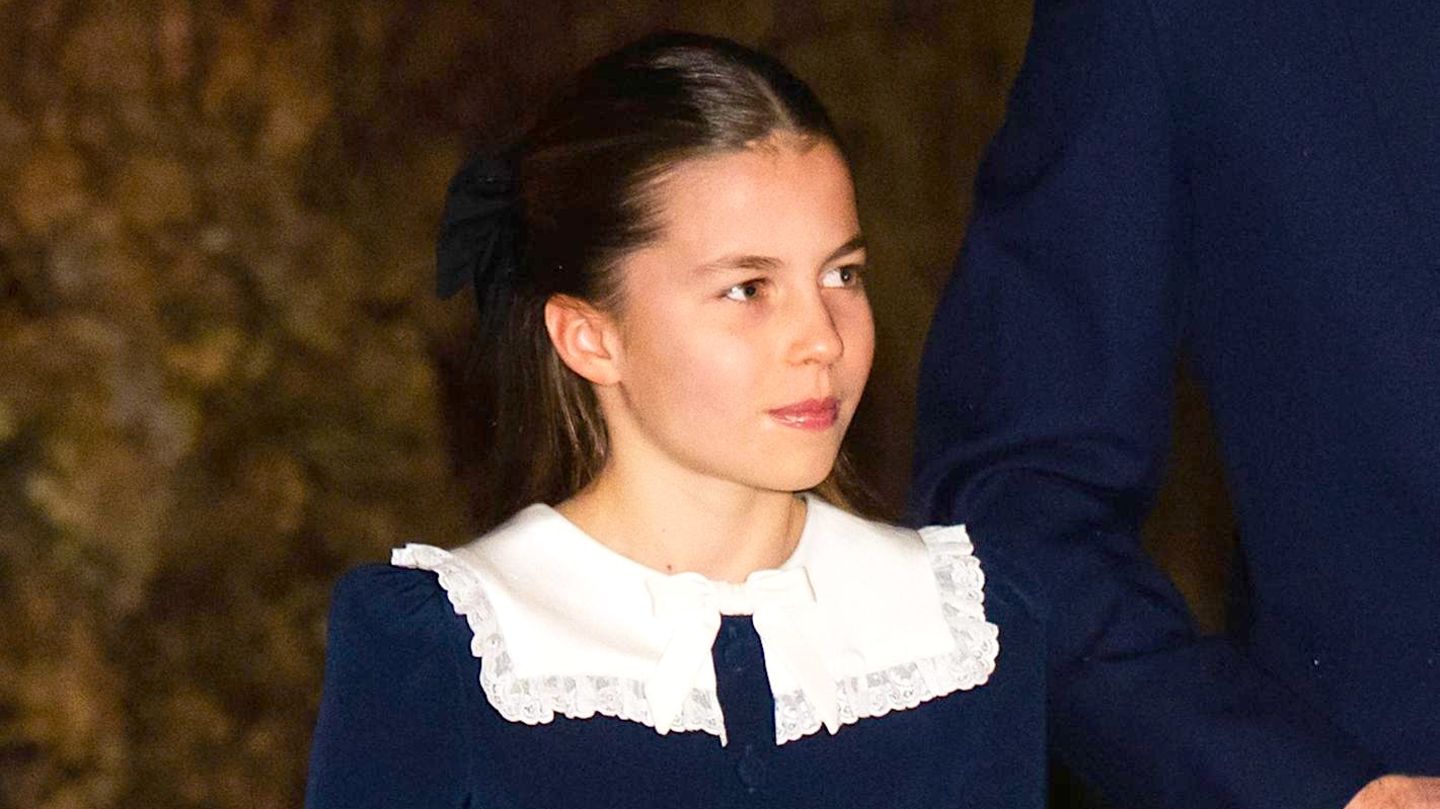 Prinzessin-Charlotte-Prinzessin-Charlotte-erinnert-beim-Weihnachtskonzert-an-Prinzessin-Diana