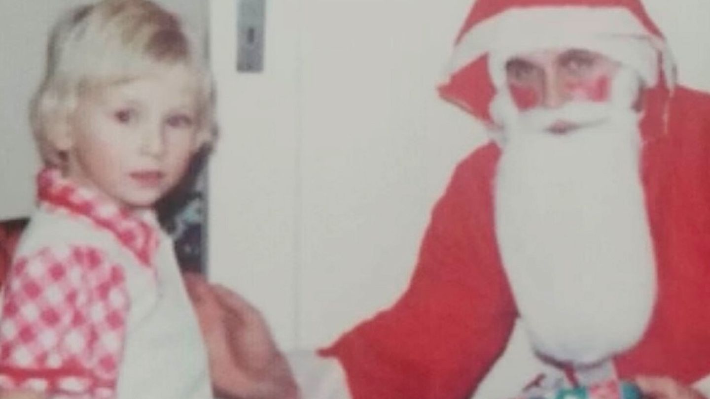 Jugendfotos-der-Stars-Wer-schickt-hier-s-e-Nikolausgr-e-aus-der-Vergangenheit-