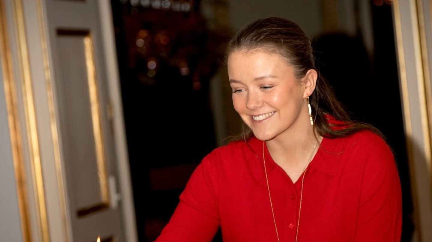 K-nig-Frederik-K-nigin-Mary-Prinzessin-Isabella-darf-die-zweite-Adventskerze-anz-nden