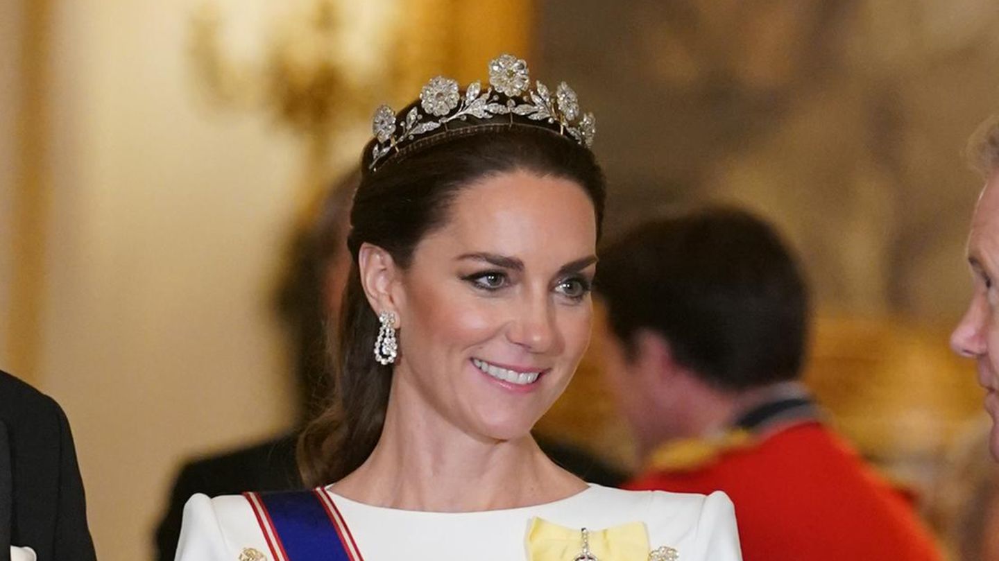 Au-ergew-hnliche-Juwelen-Die-sch-nsten-Diademe-der-Royals